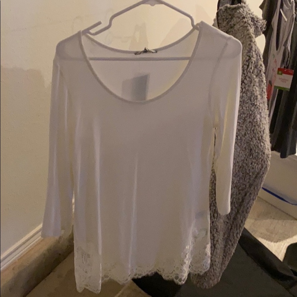 White BKE Top - Picture 2 of 5